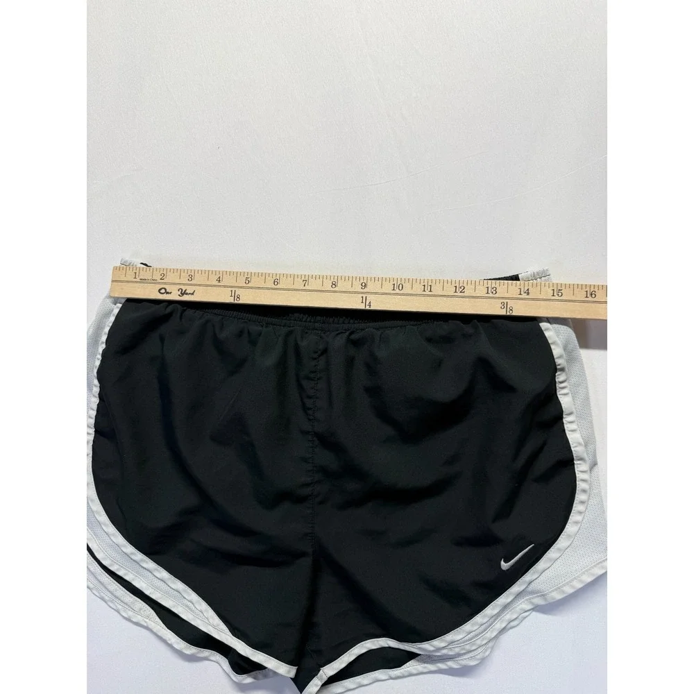 Nike Dri Fit Tempo Running Shorts Womens Medium Black White Mesh Panel Workout‎